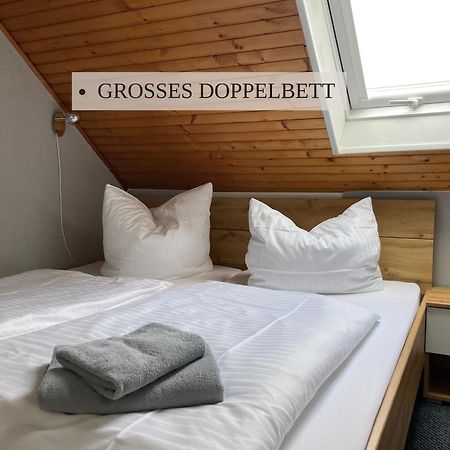Haus Krabbe Zimmer Ohne Kueche, Fuer 1-2 Personen, Doppelbett, Zentral Gelegen Zwischen Cuxhaven Und Bremerhaven, Hunde Kostenfrei Willkommen, Kostenfreier Parkplatz เวรเมิน ภายนอก รูปภาพ